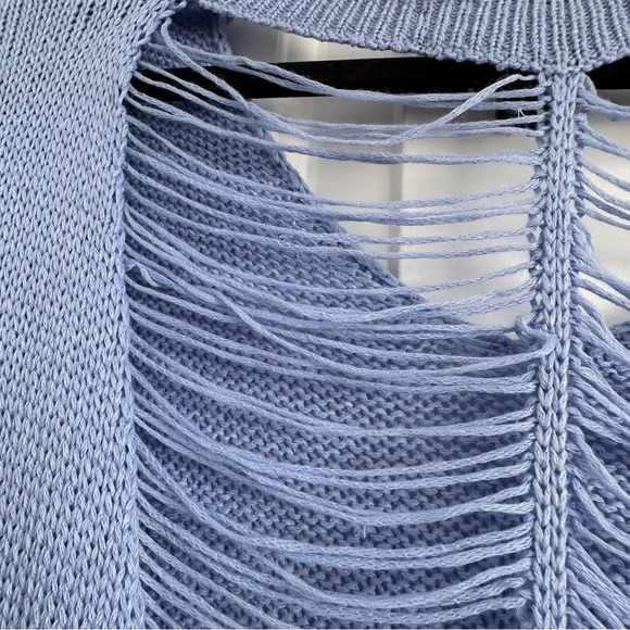 Distressed back knit sweater - Picture 3 of 11